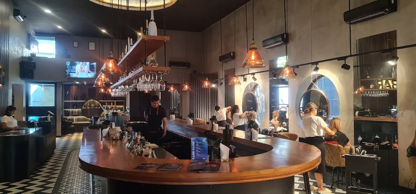 Blow Bar Bali