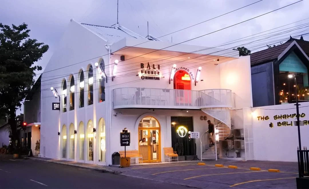 The Shampoo Lounge