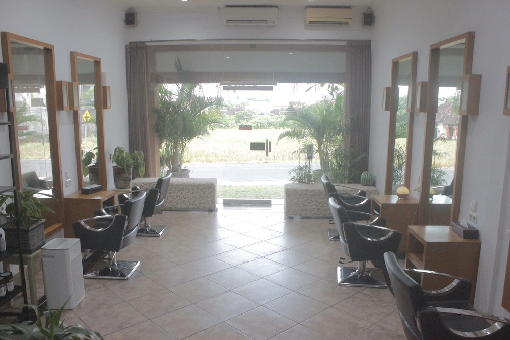 new la beaute salon