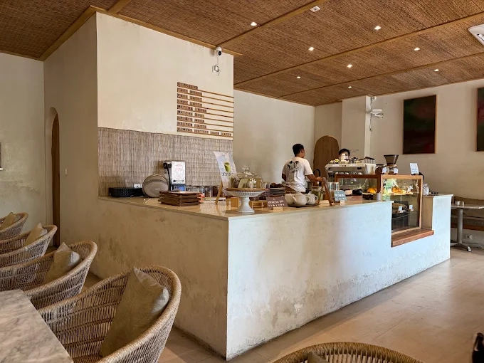 cafe organic seminyak