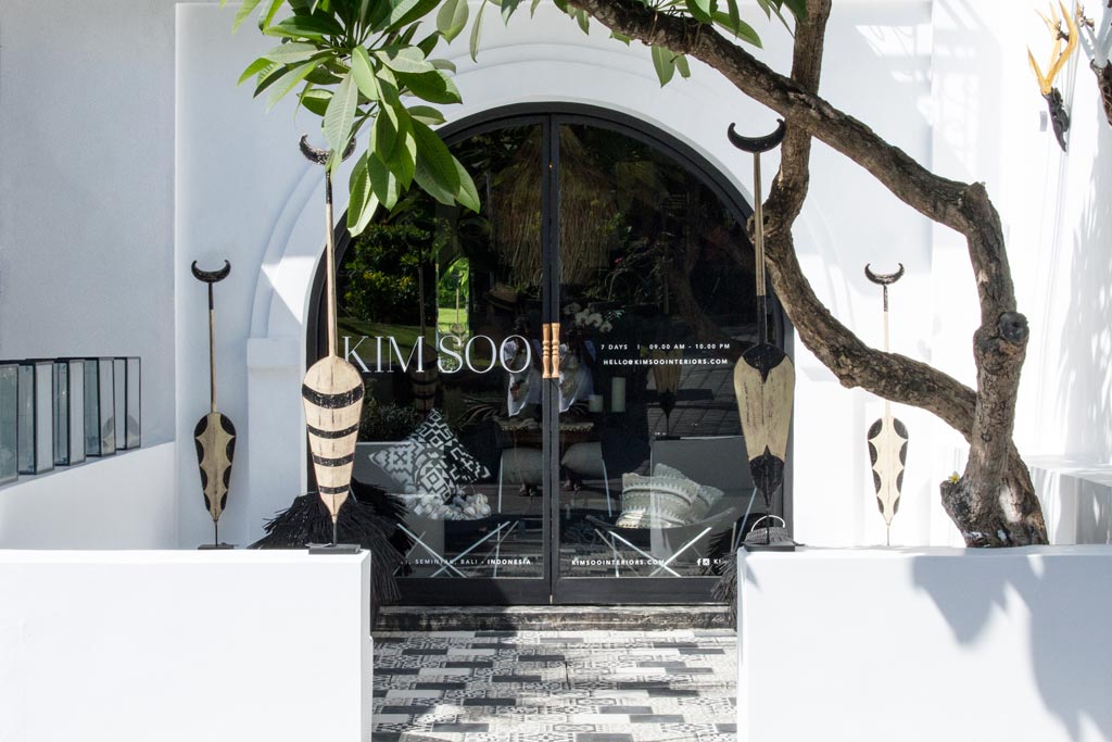 cafe kim soo seminyak