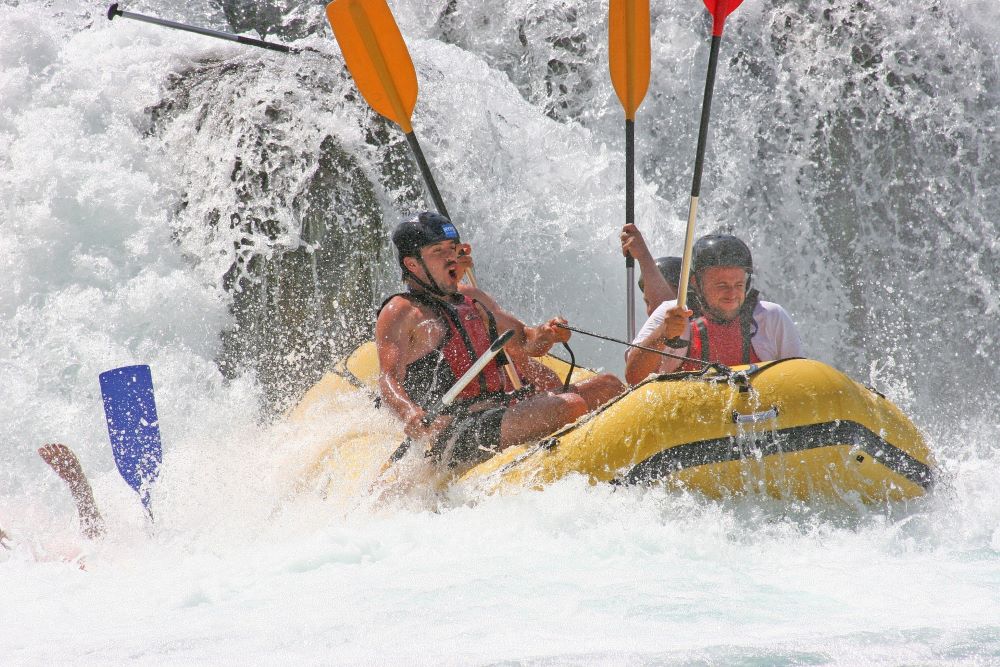 rafting in bali