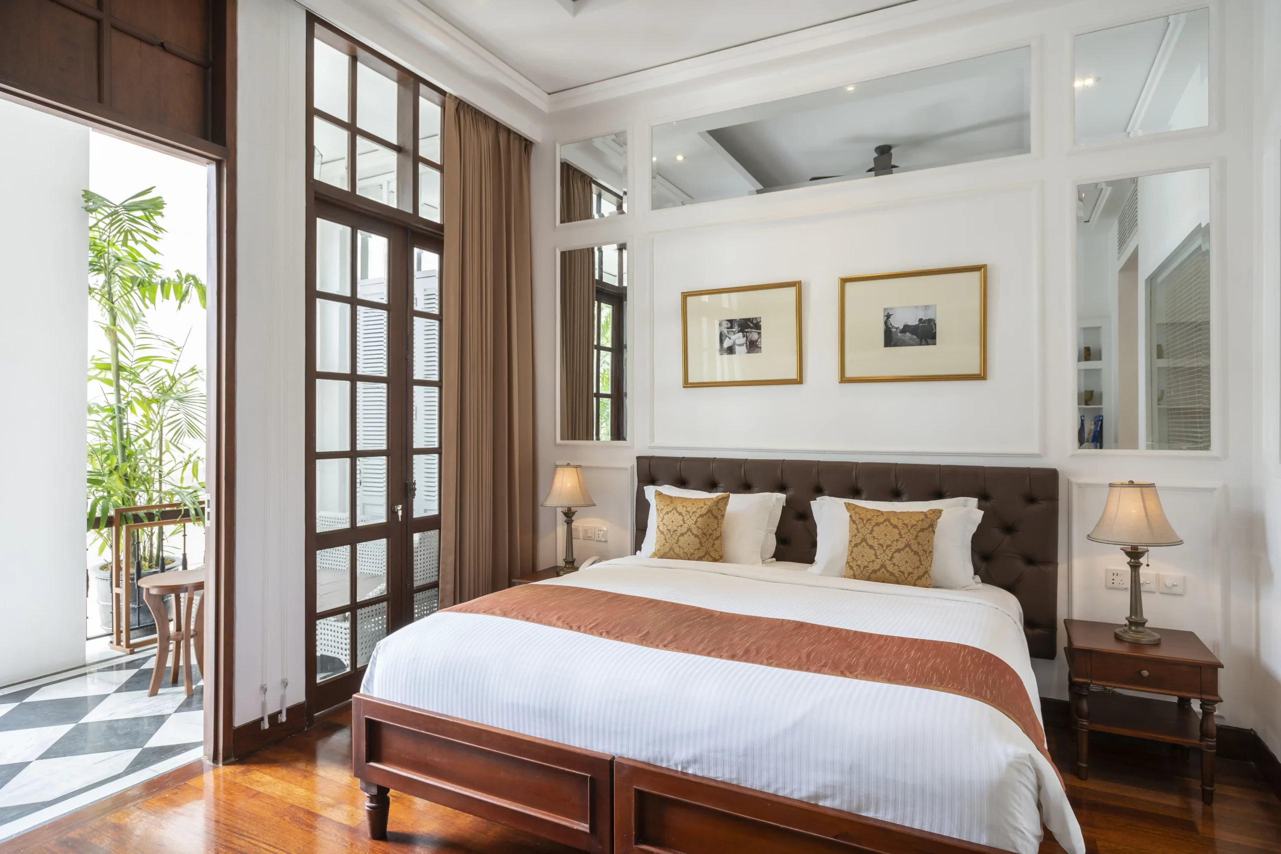 club premier, one of the colony hotel bali room