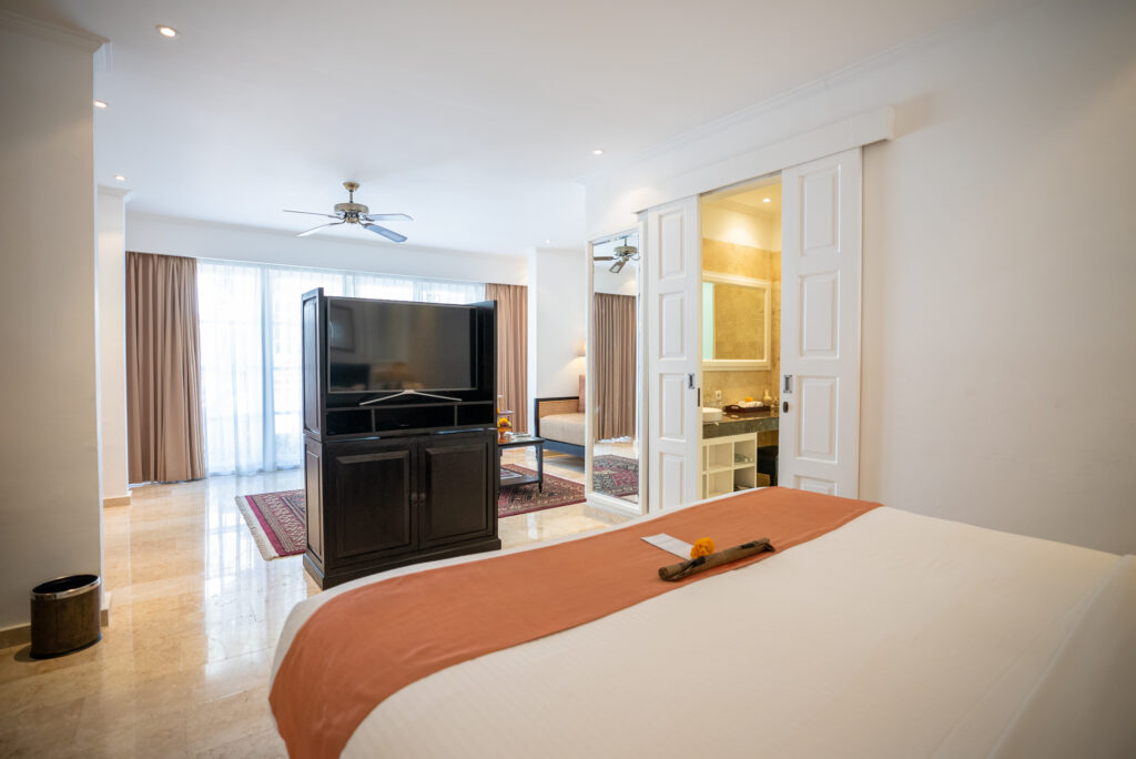 2025/04/Junior-Suite-2.jpg