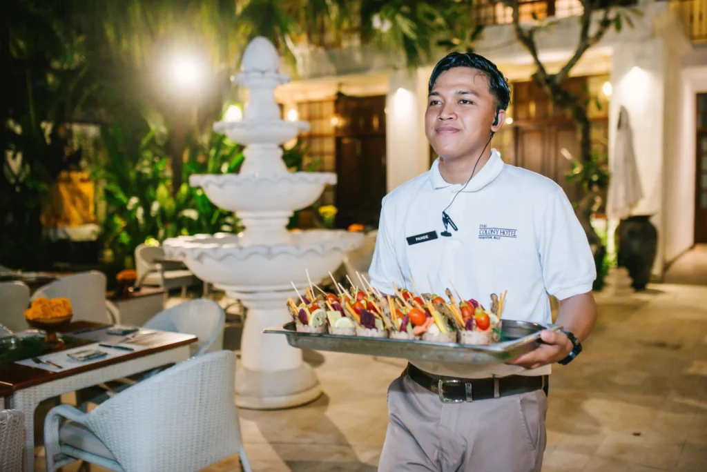 2025/04/The-team-and-the-food.webp