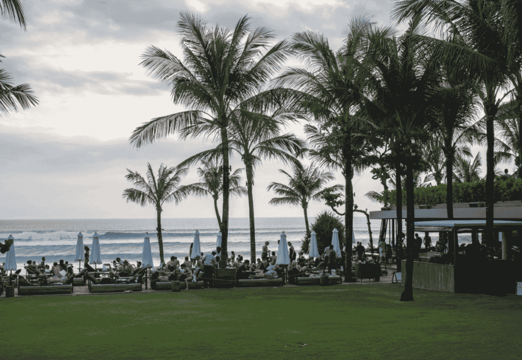 2025/05/seminyak-vs-canggu-ultimate-travel-guide-2.png