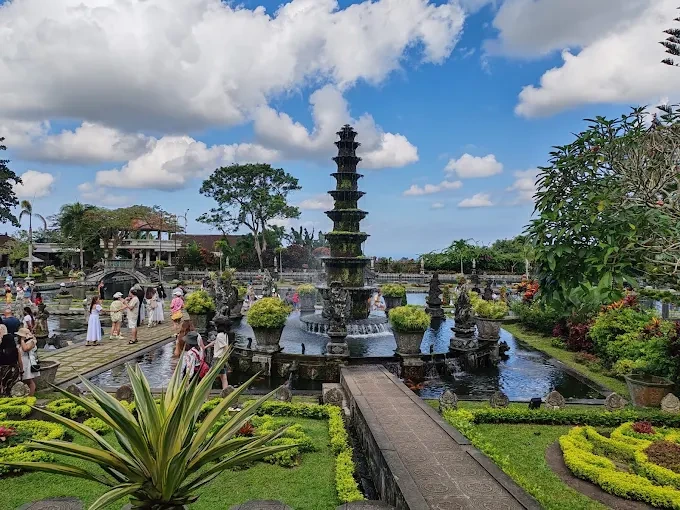 tirta empul, tampaksiring, bali