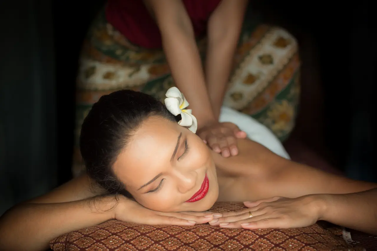 Wellness activities bali (Balinese massage)