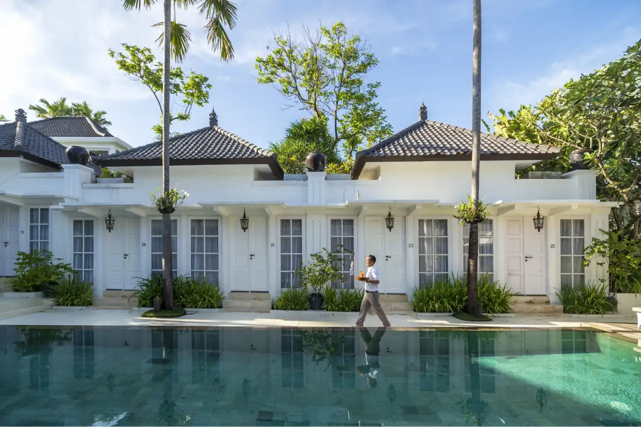 The Colony Hotel for couples stay