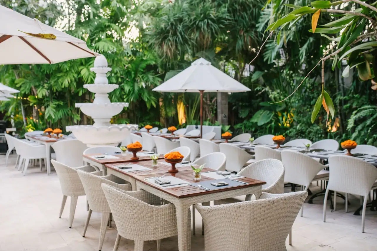 Intimate wedding The Colony Hotel Bali