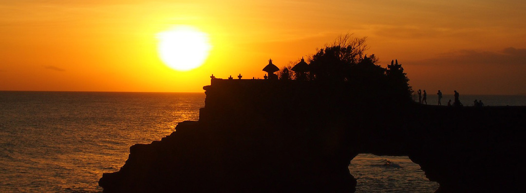 tanah lot - Temples in Bali