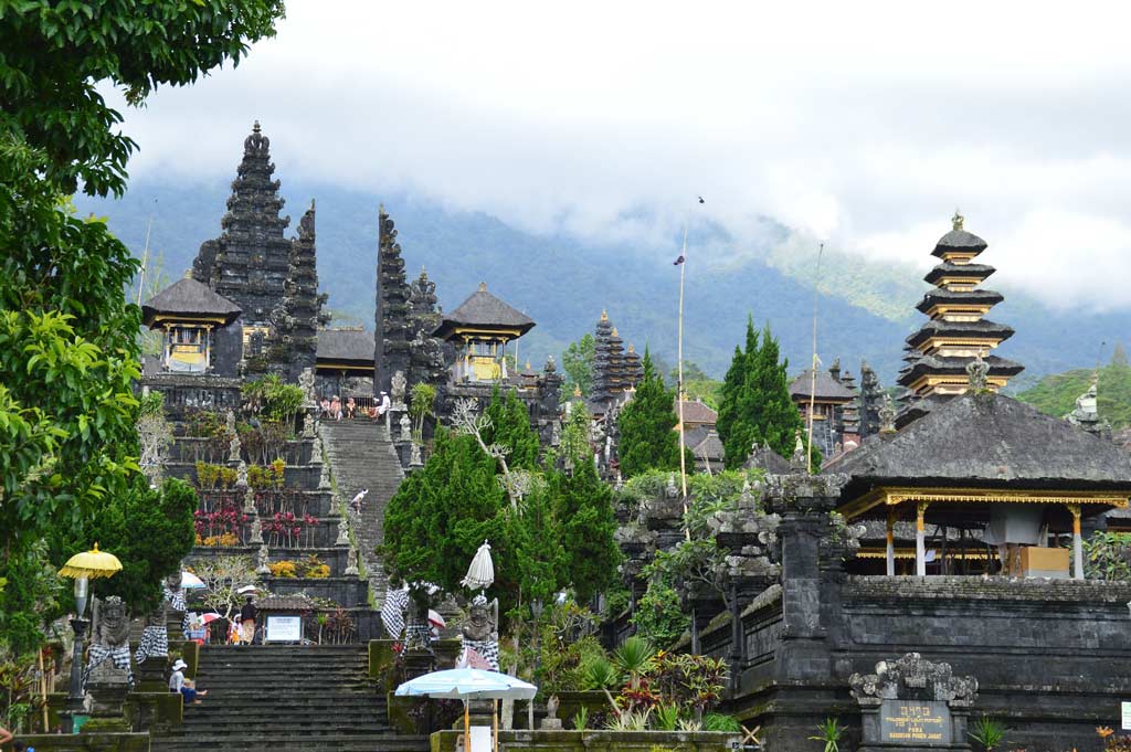 besakih temple bali