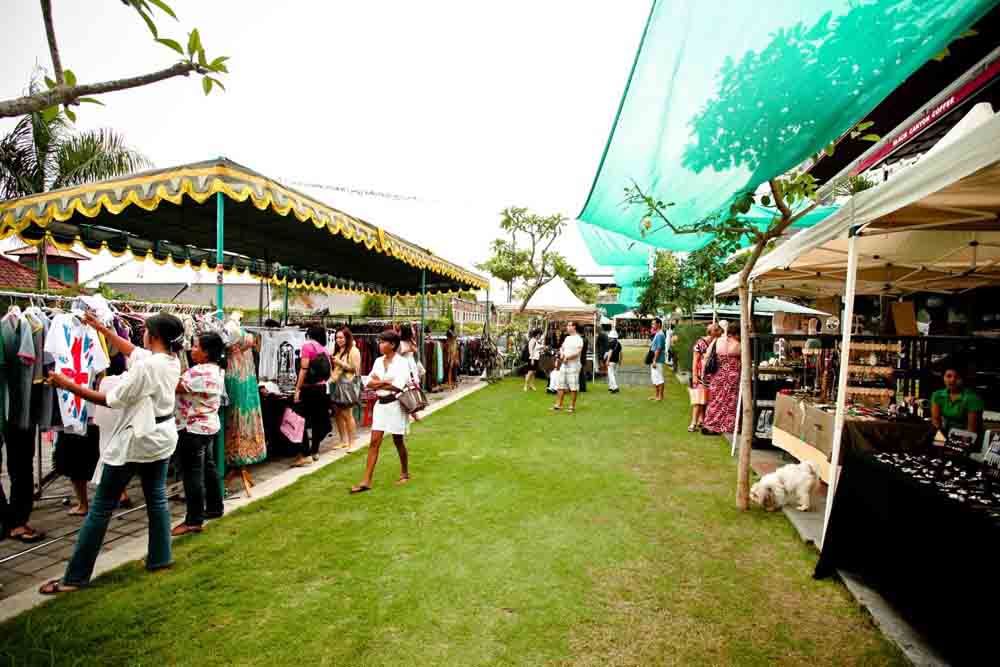 seminyak square souvenir shop