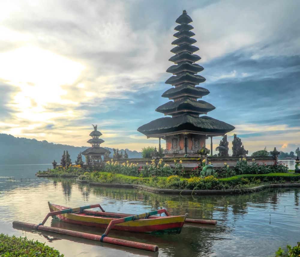 Lake Beratan bali